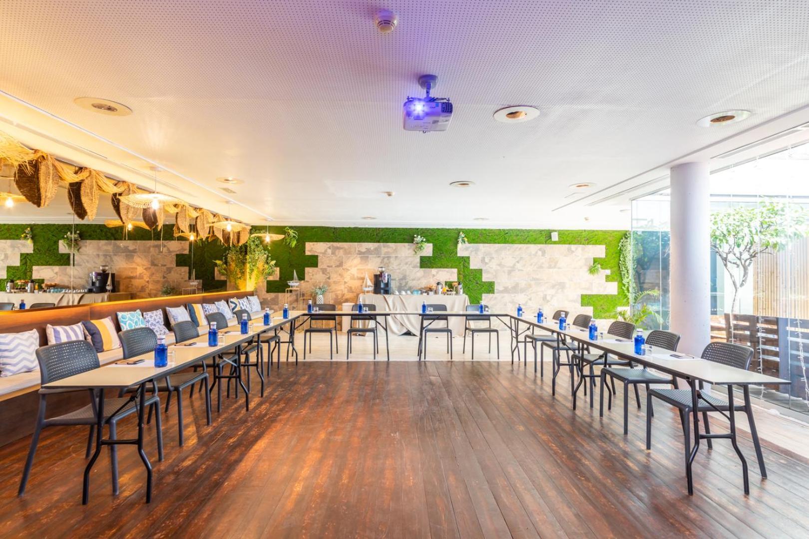 梅拉奇海滩酒店 - 仅供成人入住 普拉亚博布拉-德法纳 外观 照片